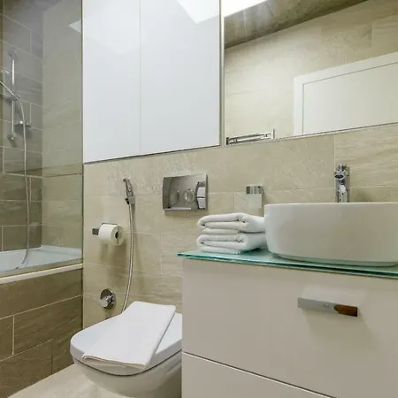 Trifoiului Apartamento *